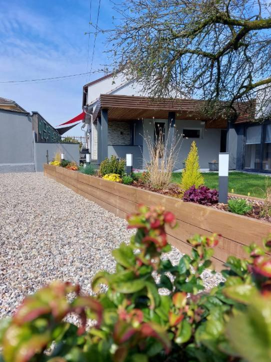 Gite Au Pommier Fleuri Et Son "Appart" Independant Drusenheim Экстерьер фото
